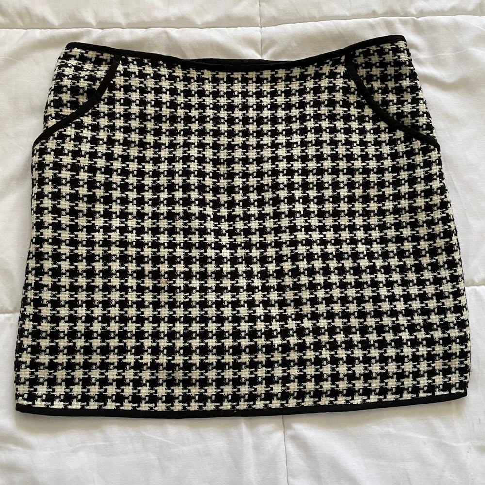 Forever 21 Black/White Houndstooth Skirt Medium